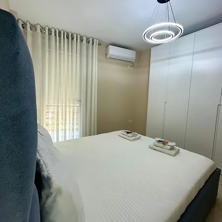 Olis Place Τίρανα